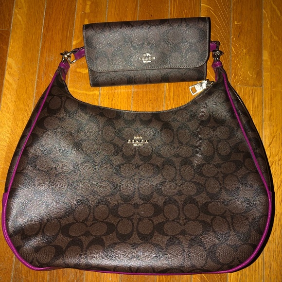 Used Coach handbag with matching wallet - Picture 5 of 7